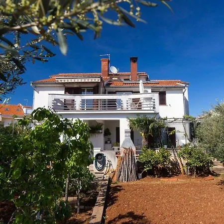 アパート Krk 5294b クルク