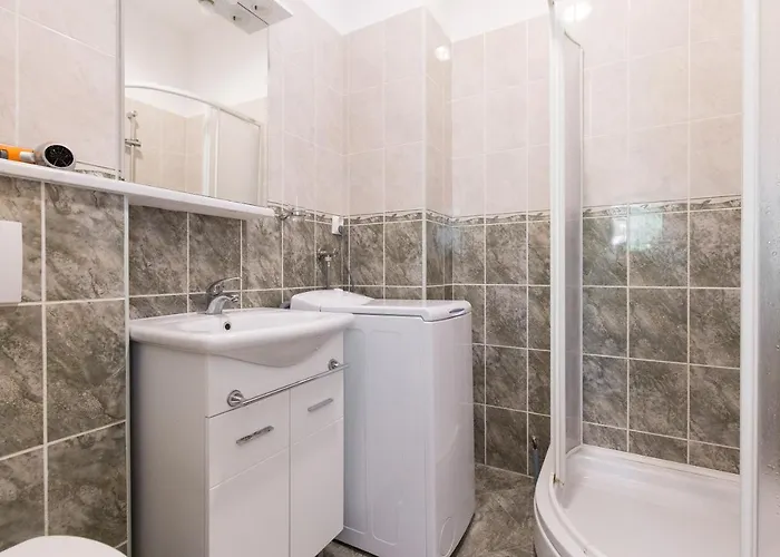 アパート Krk 5294b *